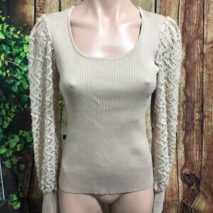 NWT! Absolutely Famous Lace Sleeve Top Size S